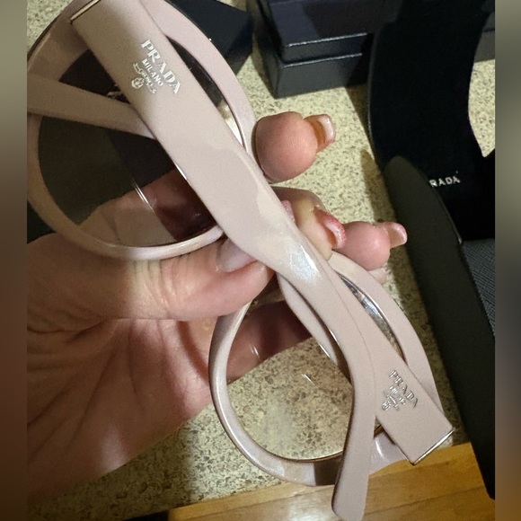 Prada Logo Pink Oversized Cat-Eye Sunglasses - Picture 11 of 13